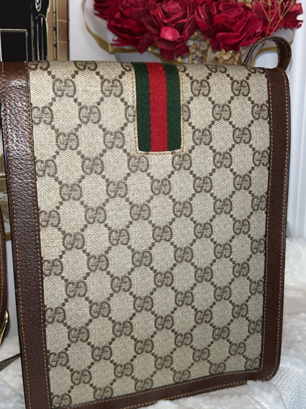 Gucci GG Supreme Ophidia Shoulder Bag - Picture 4 of 9